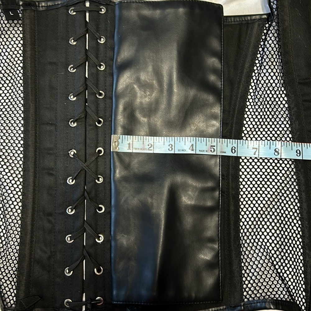 Daisy Corset - Picture 12 of 14